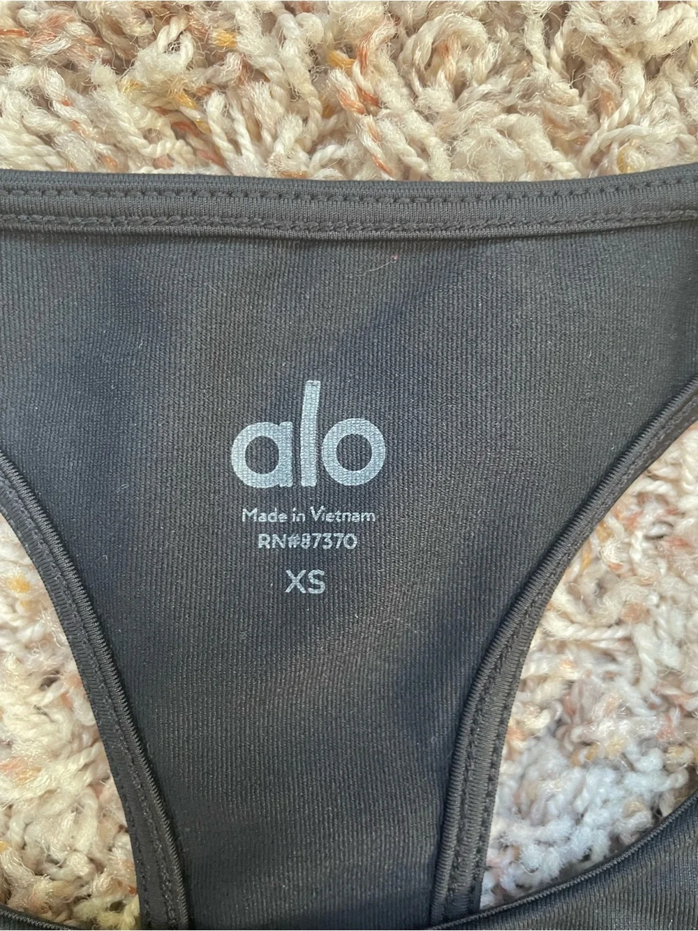 ALO Yoga alo black